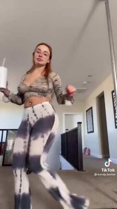 To the left...To the right 🎂 🍒