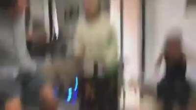 upvote guys matatawa kayo dito