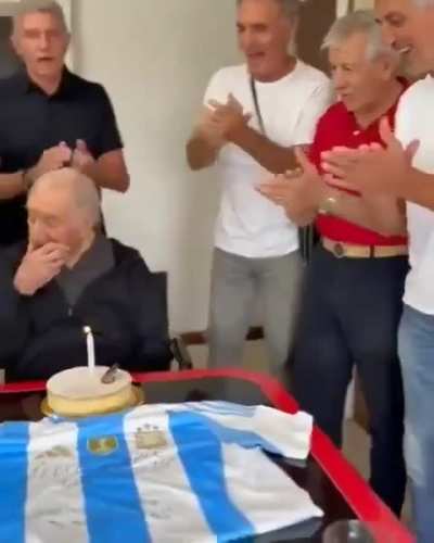 Feliz cumple Carlitos!