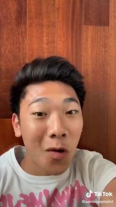 Homophobes: *gay panic*