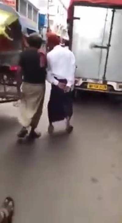 Kolkatan inspector on his daily patrol 🫡