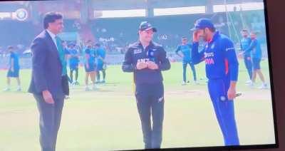 he forgot what to do after winning the toss (batting or fielding first)
