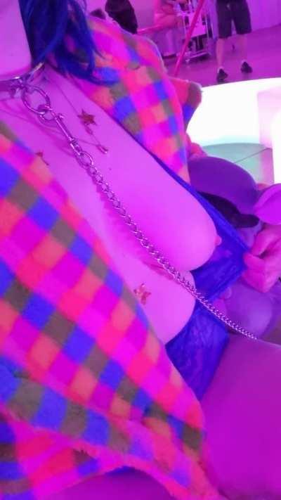 Would you like this fuck doll?