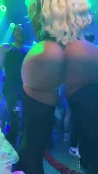 Look at that thing shake! ð