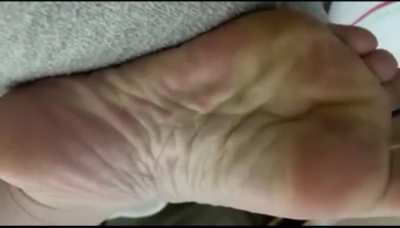 Mmm stretching these smelly feet after a long day 