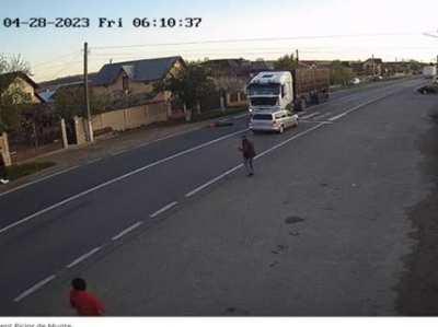 In caz ca va roaga cineva sa-i descrieti traficul din Romania aveti acest clip la indemana