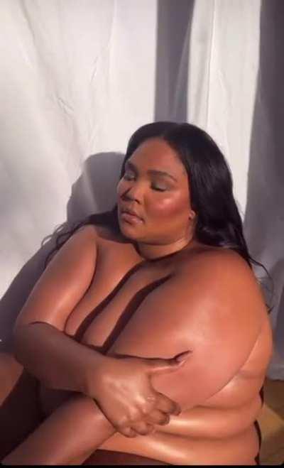 Looking like one tasty chocolate muffin 😍😍😍😍😍DAMN SHES SO FINE!!!