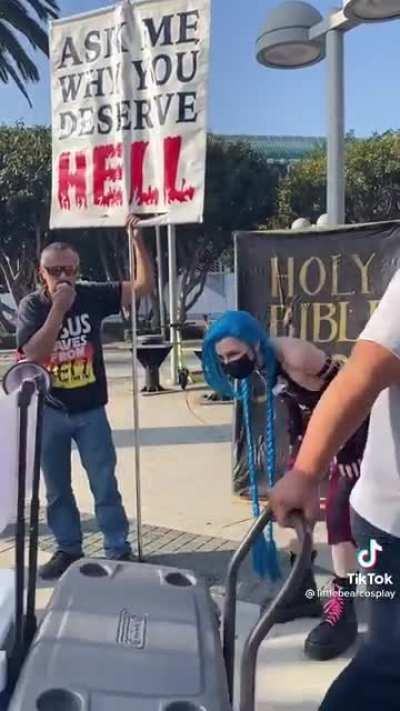 [no spoilers] forget powder and forget jinx she's: