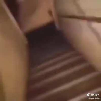 Poor kid paying for mum's stupidity