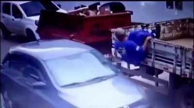 A helping hand 🤜🏼