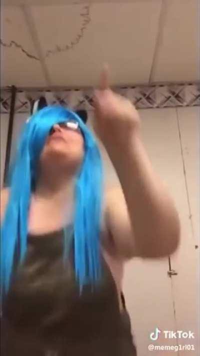 POV: You're a 'No Tears' shampoo bottle and on the brink of crying