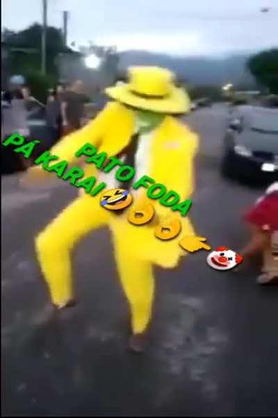 Caraiu manow pato brabizimo!!! segue ae pra mais status do zip zop😉😅😎😎😔😏🙏🙏🙏