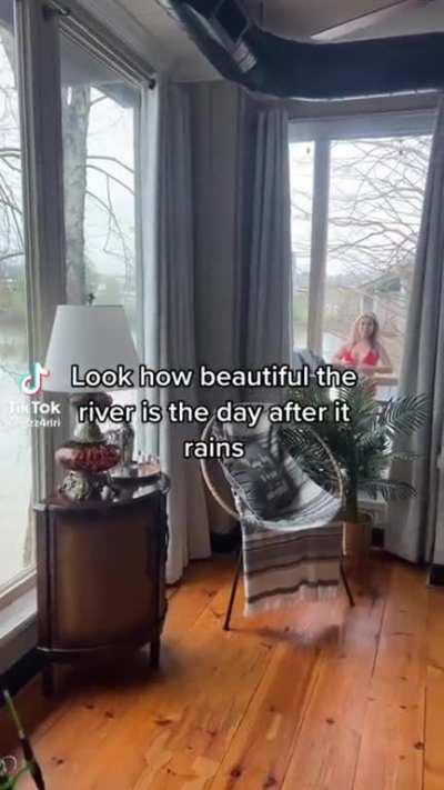 Foopahh tits out look carefully