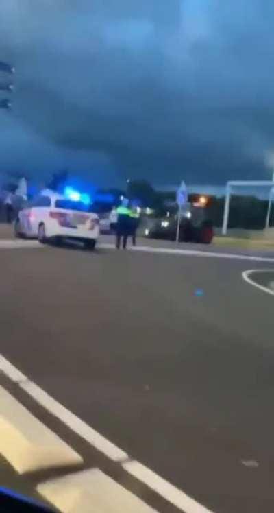 Dutch police shoots at a 16 year old tractor driver who was protesting against environmental laws. The police still claims that he tried to run over the officers and kept him in police custody for two days.