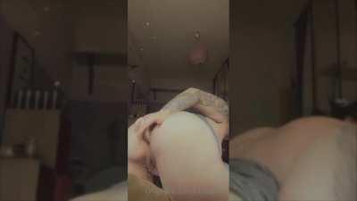 SB Videos von ihr. Wer will ob