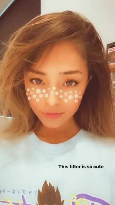 She do be cute doe <3