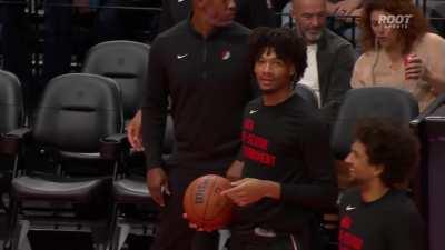 [Highlight] Shaedon Sharpe with a funny microphone moment