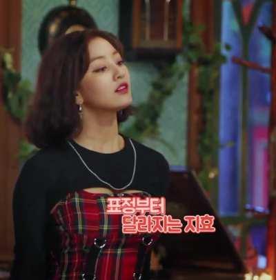 Jihyo - red plaid top, black sweater sleeves, close up, Yes or Yes Ep.05