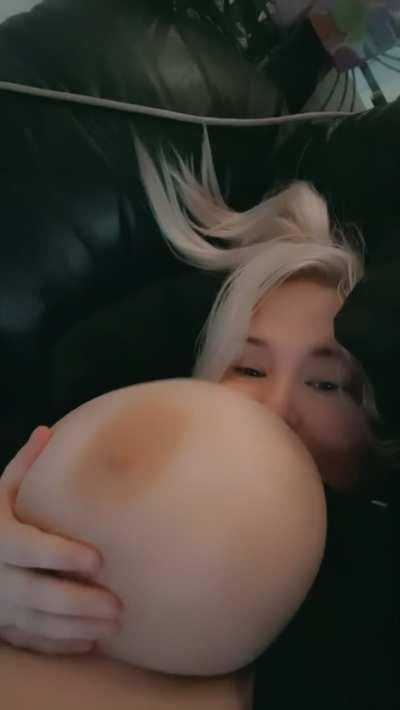 Head comparison. Seeing as you liked the photo so much I added the little vid. ;)