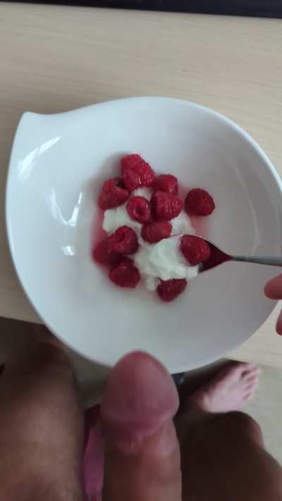 Raspberries and cream