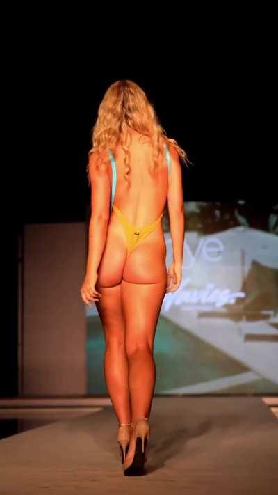 Aldara Guisasola Perez for tinye swim