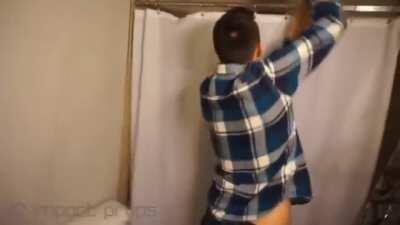Never prank a man in the shower