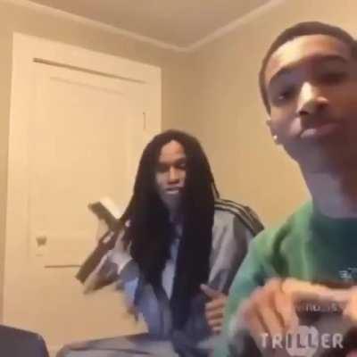 man this is why i hate these mumble c(rappers)😡😡😡