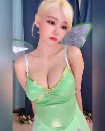 Berry Tinker Bell cosplay