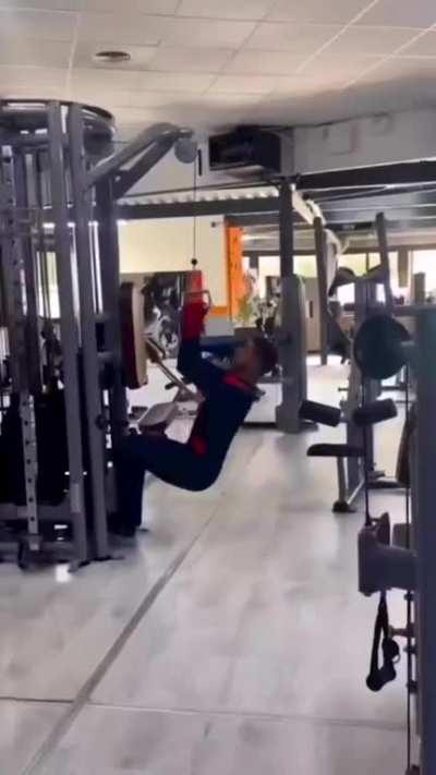 пойдем в спортзал, говорили они...