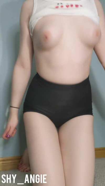 Do you like bouncy petite boobies too?