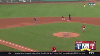 [Highlight] The Blue Jays commit a TOOTBLAN as Santiago Espinal did not notice known speedster Alejandro Kirk not going home on a sac fly attempt