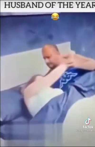 HUSBAND OF THE YEAR 😍😍😍😍