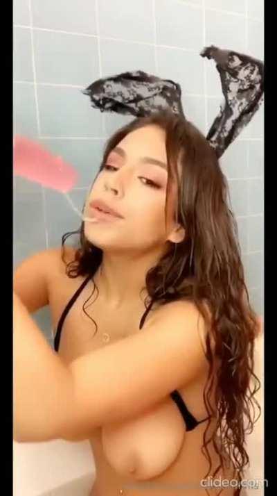 Autumn falls sucking your wetand long cock