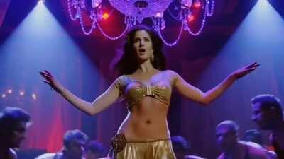 Happy Birthday to the Queen of Bollywood, who’s been the “Ultimate Diva” for almost 15 years and still is the hottest woman in the world, Katrina Kaif!👸