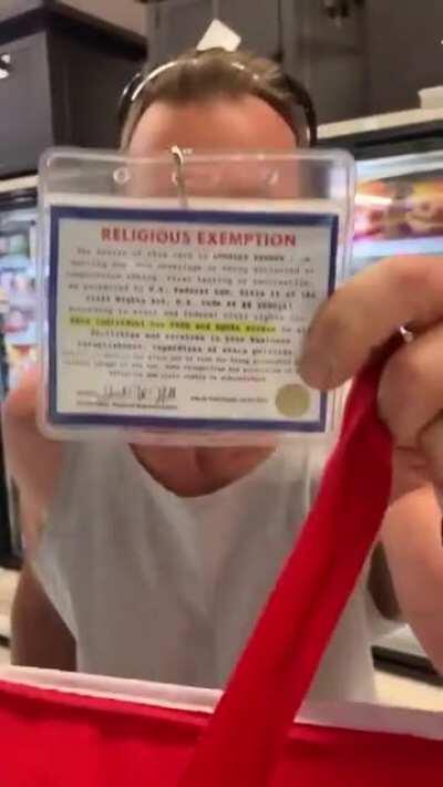 Anti-Masker claims religious exemption while grocery shopping (California)