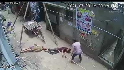 Four Men Get Electrocuted While Moving Pole Between Cable Wires