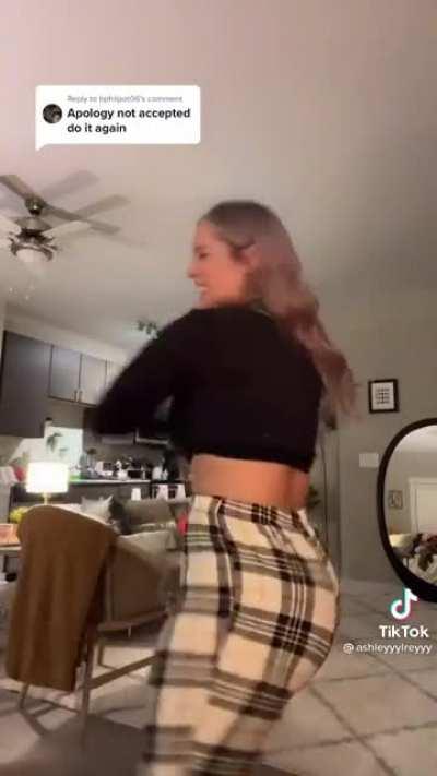 Soft & Jiggly No.546 😍🍑