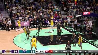 [Highlight] Dennis puts PJ on skates to drill the jumper