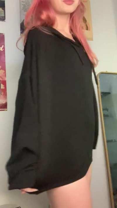 5ft, 85lbs. Excited for Halloween (If you can't tell)