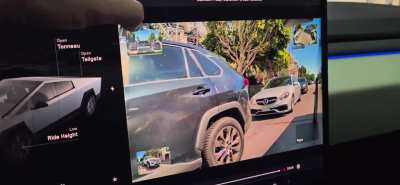 Butthurt motorcyclist trying to break my side view mirror