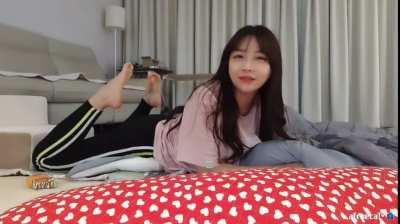 Amazing soles in the pose + bonus up close shot