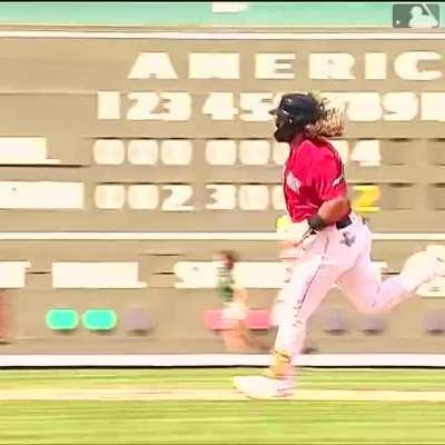[Highlight] Jorge Alfaro crushes a moonshot over the Fort Myers Monster to extend the Red Sox lead to 7-4 over the Orioles in the 8th