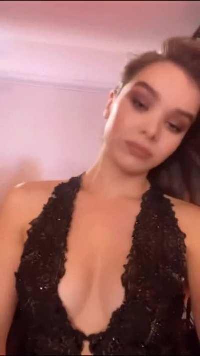 Hailee Steinfeld