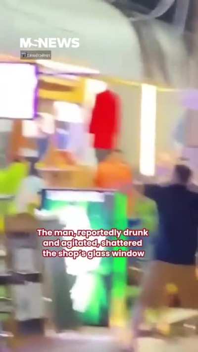 Average gwailo on average day in Siamistan.