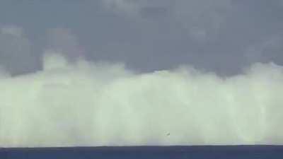 Uncut footage from 1958 of Atomic Blast - 150meters underwater.