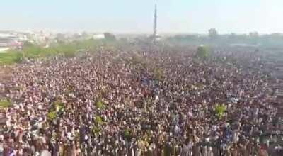 [Video] Khadim Hussain Rizvi's funeral at Minar-i-Pakistan, Lahore.