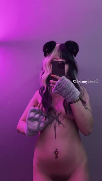 Let me purr on youu >.<