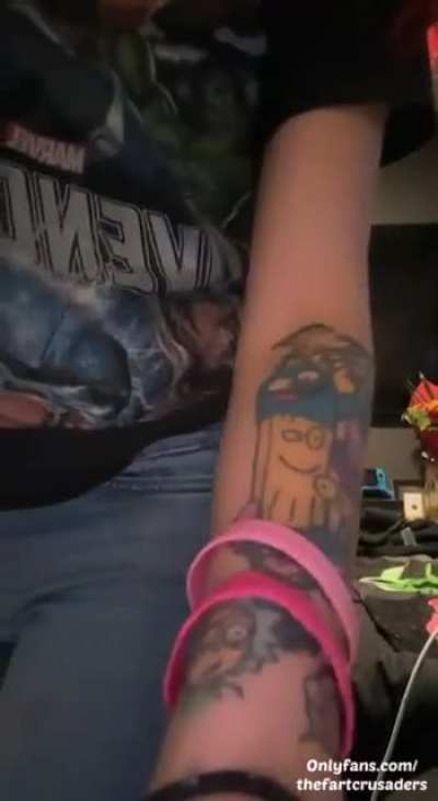 Lex serving up some farts💨 Join now to watch the full video!