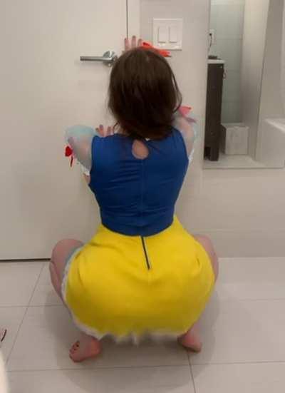 Snow White by Caitbabyxo