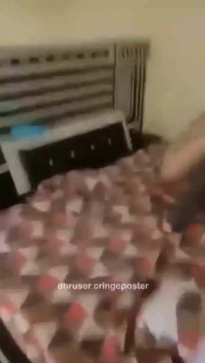 no context। extremely graphic